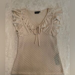 Vintage inspired top with detail